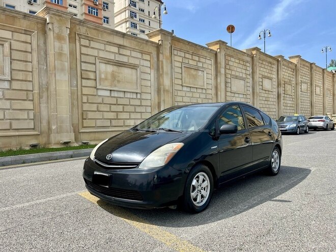 Toyota Prius-3