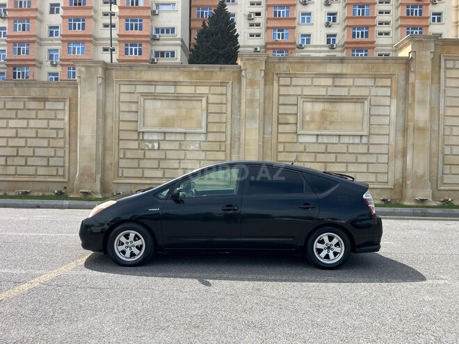 Toyota Prius-2