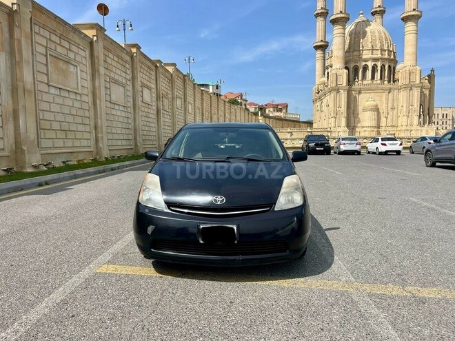 Toyota Prius-1