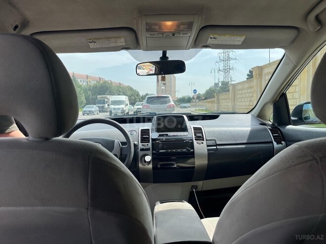 Toyota Prius-10