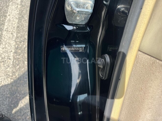 Toyota Prius-18