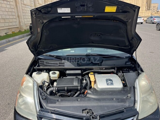 Toyota Prius-19