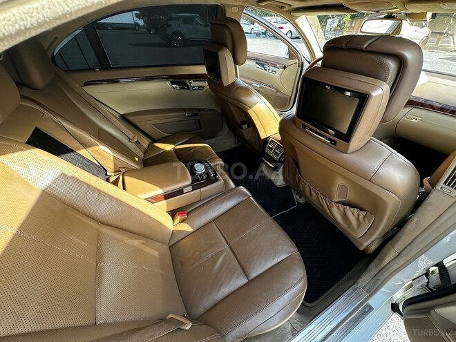 Mercedes S 500-13