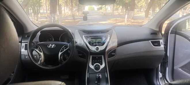 Hyundai Elantra 2011, 247,000 km - 1.8 l - Bakı
