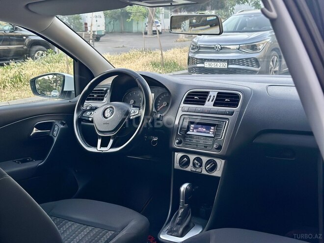 Volkswagen Polo 2019, 174,000 km - 1.6 l - Bakı