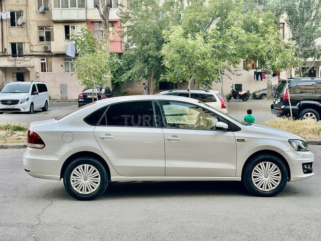 Volkswagen Polo 2019, 174,000 km - 1.6 l - Bakı