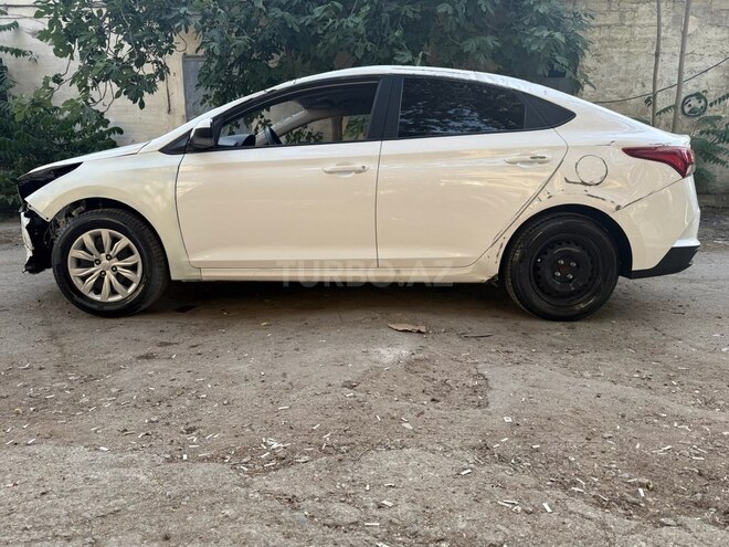 Hyundai Accent 2021, 85,000 km - 1.6 l - Bakı