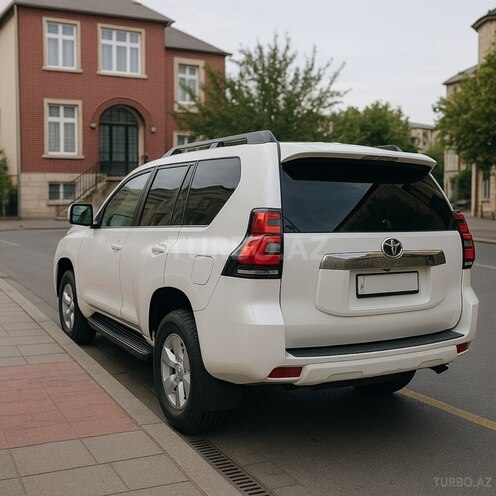 Toyota Land Cruiser Prado-3