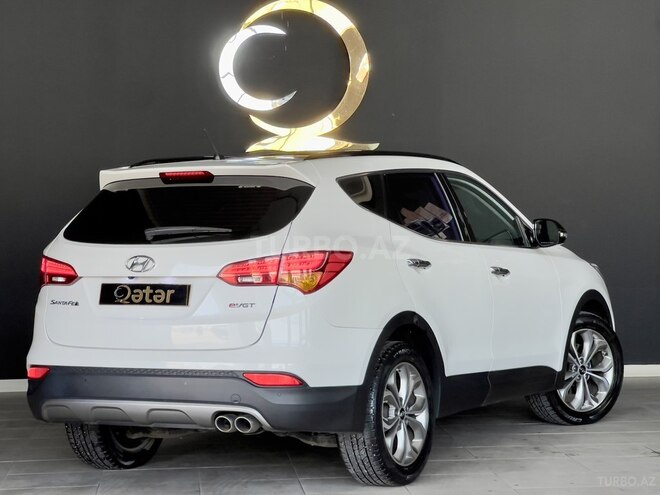 Hyundai Santa Fe-15