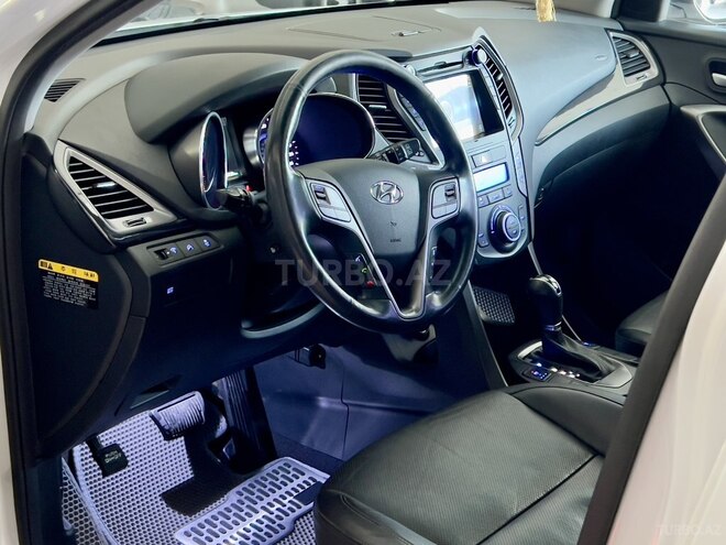 Hyundai Santa Fe-16