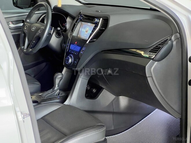 Hyundai Santa Fe-17