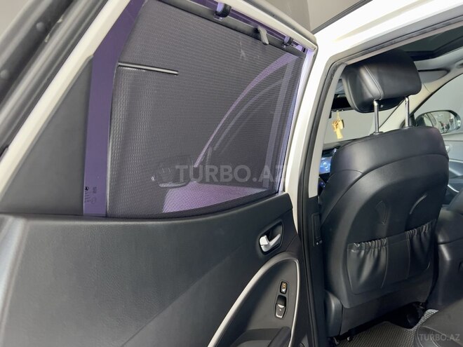 Hyundai Santa Fe-6