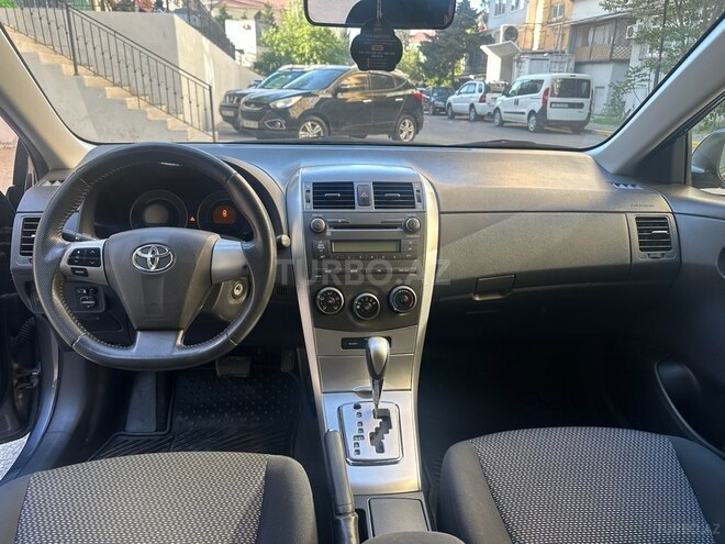 Toyota Corolla 2013, 172,000 km - 1.6 l - Bakı