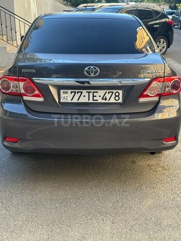 Toyota Corolla 2013, 172,000 km - 1.6 l - Bakı