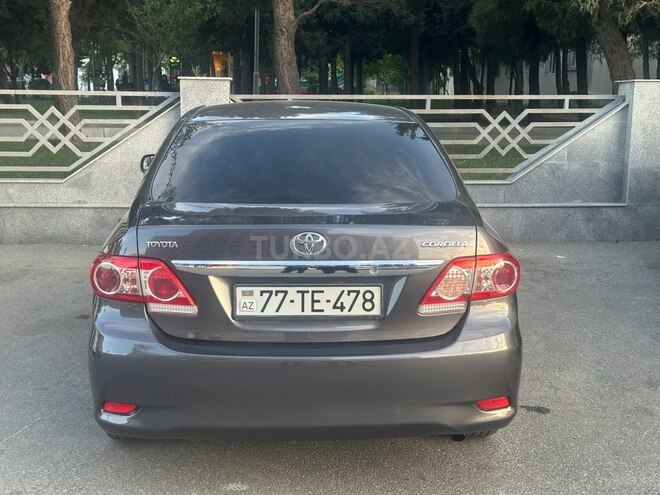 Toyota Corolla 2013, 172,000 km - 1.6 l - Bakı