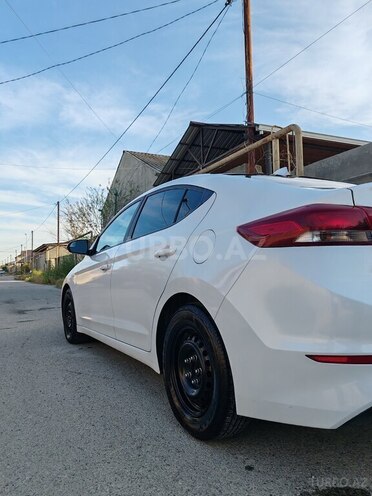 Hyundai Elantra 2017, 100,584 km - 2.0 l - Bakı