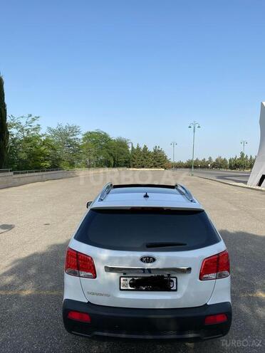 Kia Sorento 2011, 284,000 km - 2.0 l - Bərdə