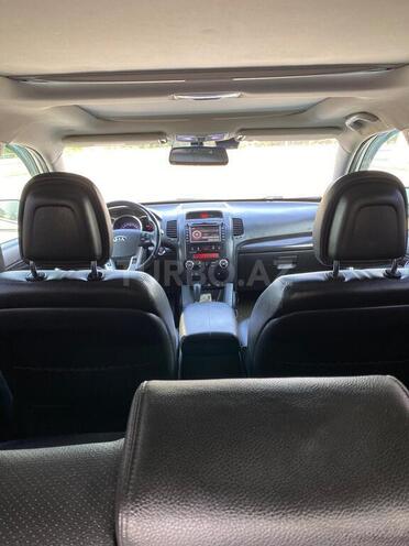 Kia Sorento 2011, 284,000 km - 2.0 l - Bərdə