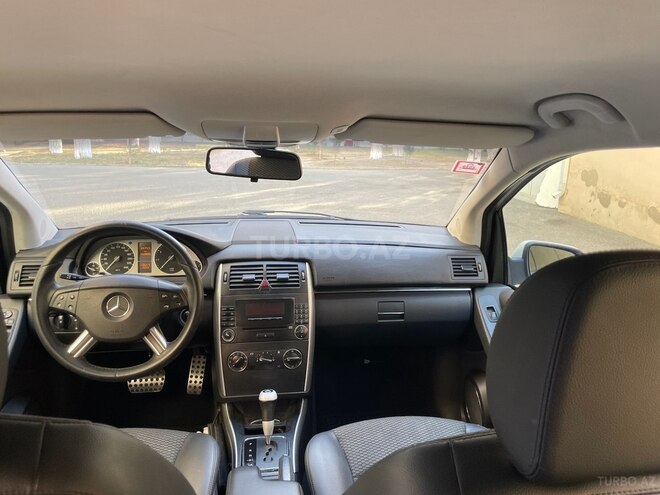 Mercedes B 170 2009, 104,000 km - 1.7 л - Bakı
