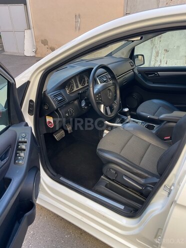 Mercedes B 170 2009, 104,000 km - 1.7 л - Bakı