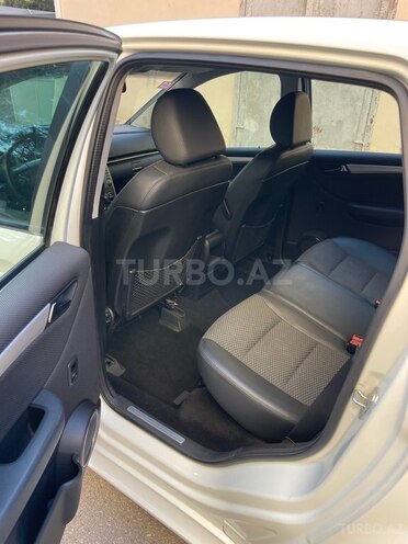 Mercedes B 170 2009, 104,000 km - 1.7 л - Bakı
