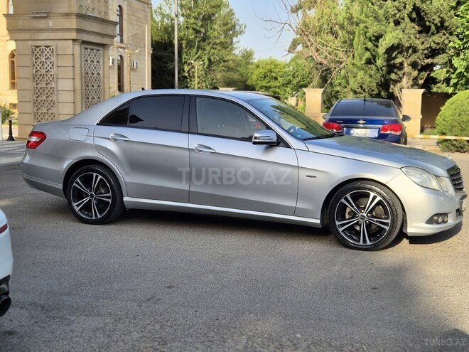 Mercedes E 220 d 2009, 281,000 km - 2.2 l - Ağcabədi
