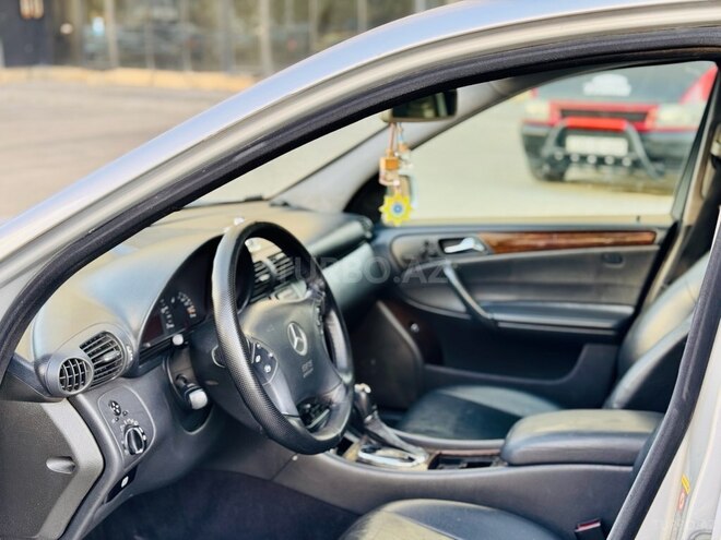 Mercedes C 240 2001, 259,000 km - 2.4 l - Bakı