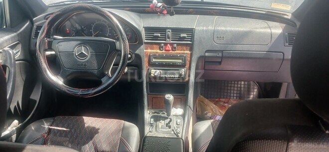 Mercedes C 230 1997, 237,382 km - 2.3 l - Şəki