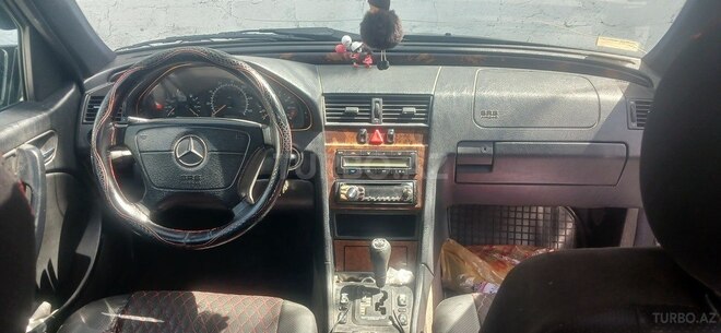 Mercedes C 230 1997, 237,382 km - 2.3 l - Şəki