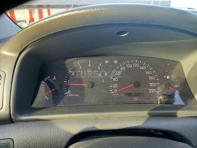 Toyota Corolla 2006, 240,000 km - 1.4 l - Bakı