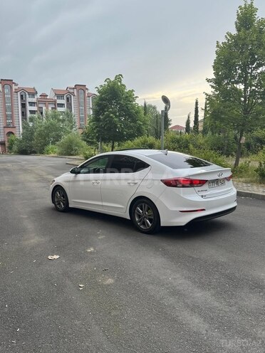 Hyundai Elantra 2018, 61,000 km - 2.0 l - Zaqatala