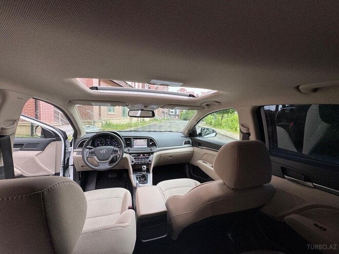Hyundai Elantra 2018, 61,000 km - 2.0 l - Zaqatala