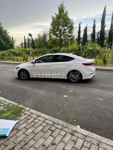 Hyundai Elantra 2018, 61,000 km - 2.0 l - Zaqatala
