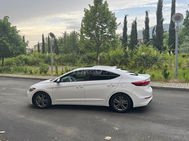 Hyundai Elantra 2018, 61,000 km - 2.0 l - Zaqatala