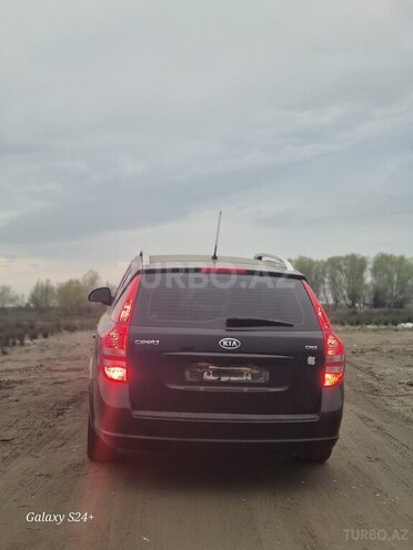 Kia Ceed 2007, 380,000 km - 1.6 l - Astara