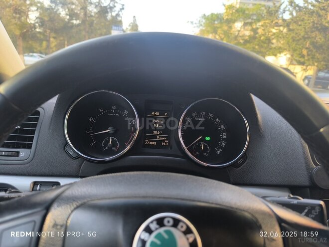 Skoda Yeti 2011, 273,842 km - 1.2 l - Bakı