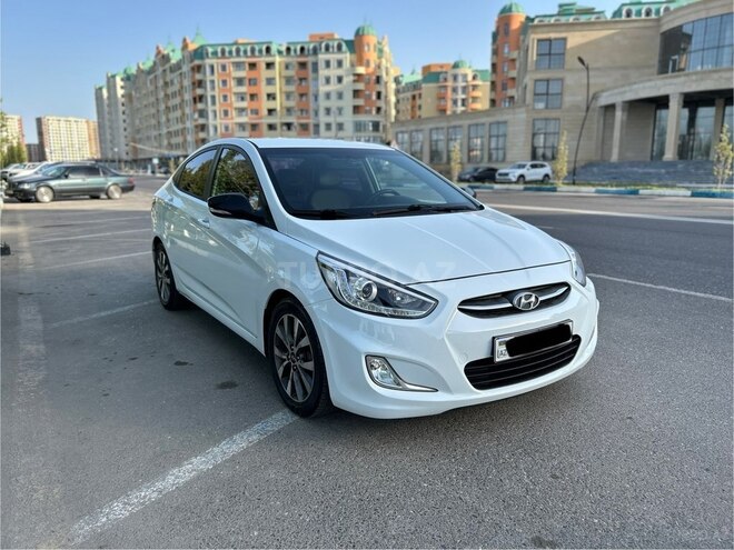 Hyundai Accent 2015, 167,000 km - 1.6 l - Sumqayıt