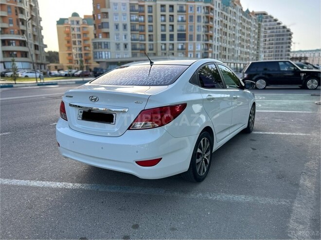 Hyundai Accent 2015, 167,000 km - 1.6 l - Sumqayıt