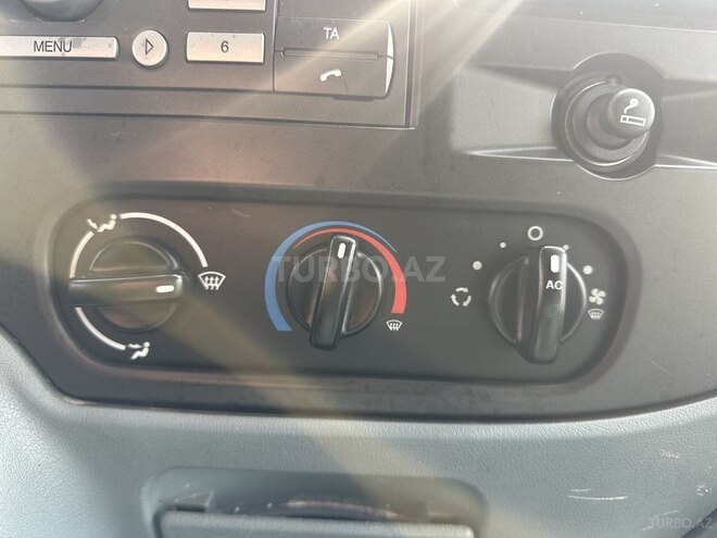 Ford Transit 2006, 215,000 km - 2.4 л - Bakı