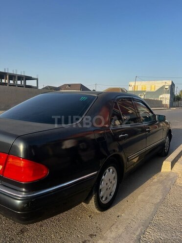 Mercedes E 200 1997, 298,232 km - 2.0 l - Bakı