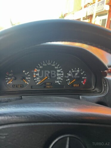Mercedes E 200 1997, 298,232 km - 2.0 l - Bakı