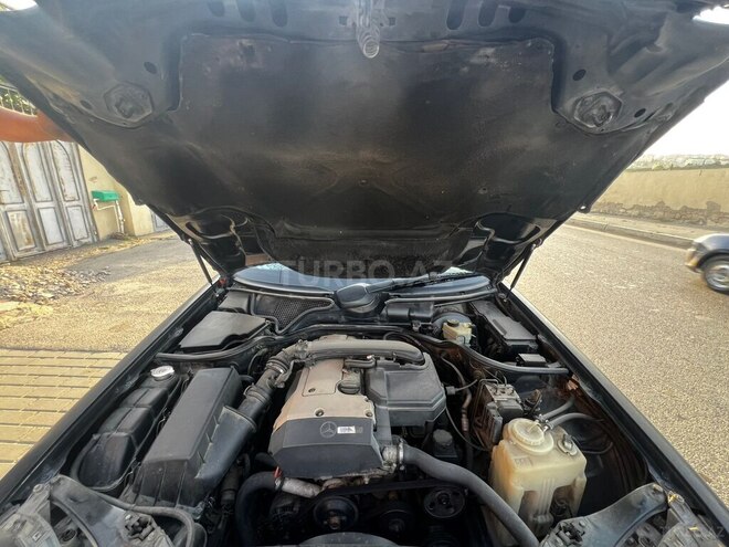 Mercedes E 200 1997, 298,232 km - 2.0 l - Bakı