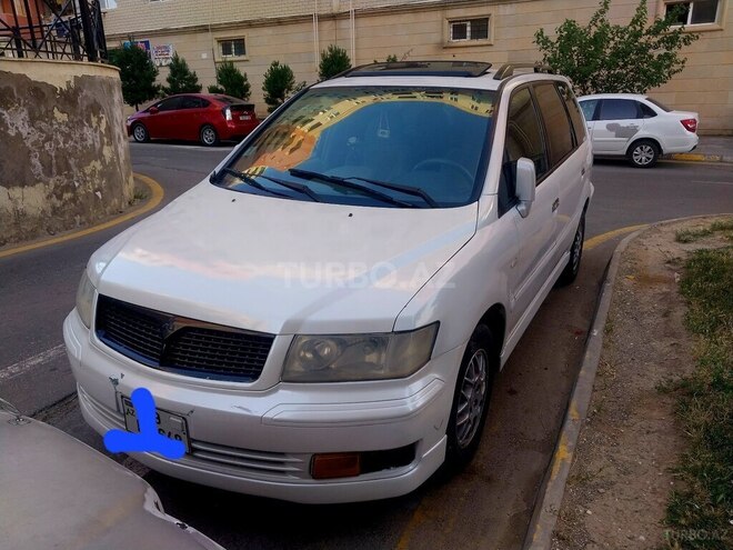 Mitsubishi Chariot 2001, 323,832 km - 2.4 l - Bakı