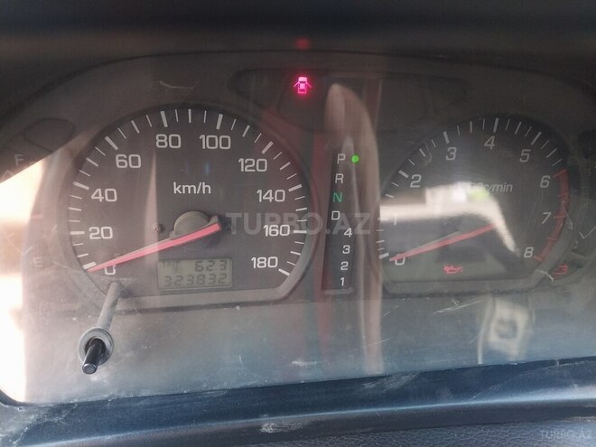 Mitsubishi Chariot 2001, 323,832 km - 2.4 l - Bakı