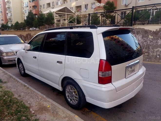 Mitsubishi Chariot 2001, 323,832 km - 2.4 l - Bakı