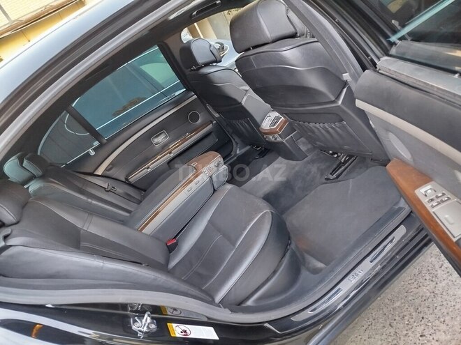 BMW 745-6