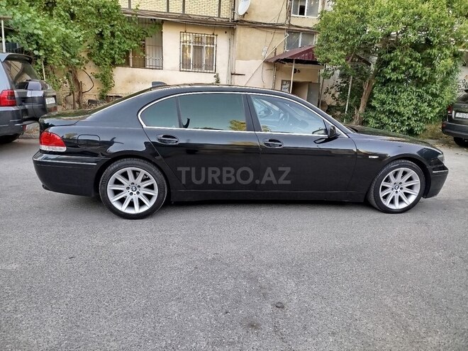 BMW 745-7