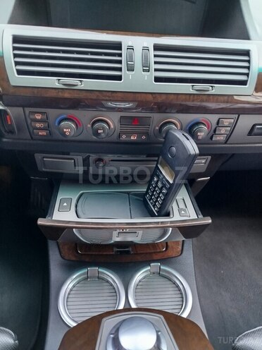 BMW 745-18