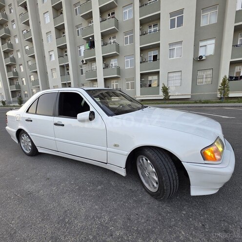 Mercedes C 200 1998, 420,000 km - 2.0 l - Bakı