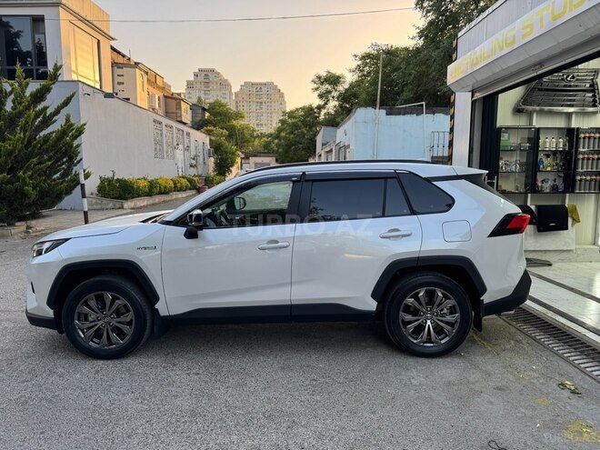 Toyota RAV4 2024, 3,600 km - 2.5 l - Bakı